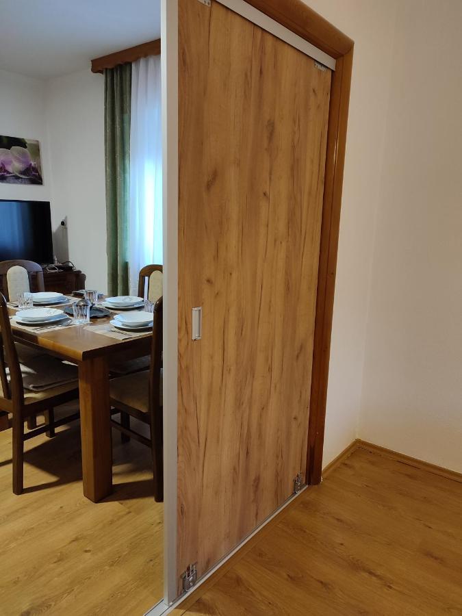 Apartman Adna Kulen Vakuf Ngoại thất bức ảnh