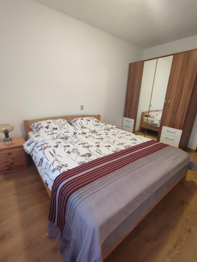 Apartman Adna Kulen Vakuf Ngoại thất bức ảnh