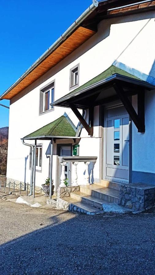 Apartman Adna Kulen Vakuf Ngoại thất bức ảnh