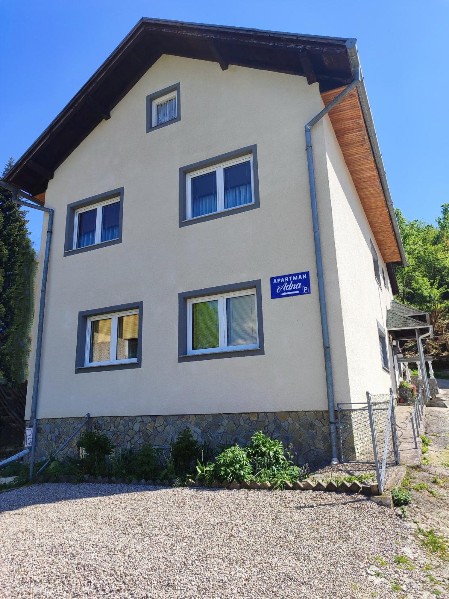 Apartman Adna Kulen Vakuf Ngoại thất bức ảnh